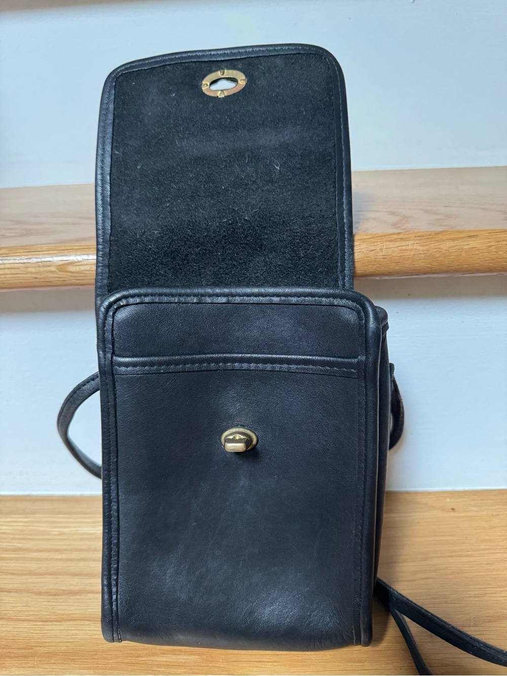 Vintage Coach Scooter Black Leather Crossbody 9893, Made in USA - Picture 13 of 13